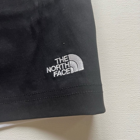 NWT North Face Men’s Class V Pull On Shorts Black And White Size Large Short 6” - Picture 2 of 7
